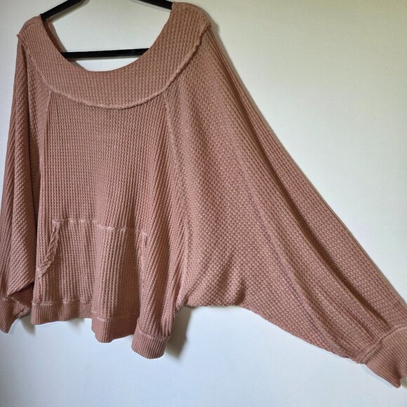 EUC WE THE FREE WAFFLE KNIT OVERSIZED BATWING V BACK LONGSLEEVES TOP SIZE LARGE - Picture 1 of 16
